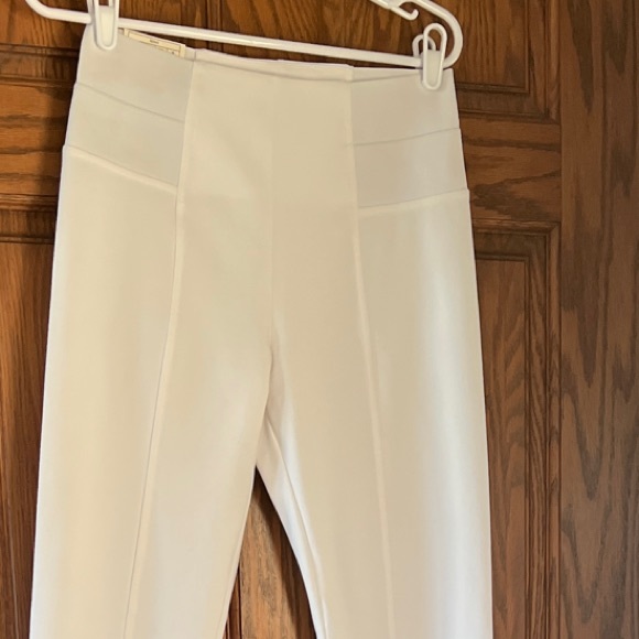 Simply Noelle White Leggings S/M NWT - Picture 3 of 9